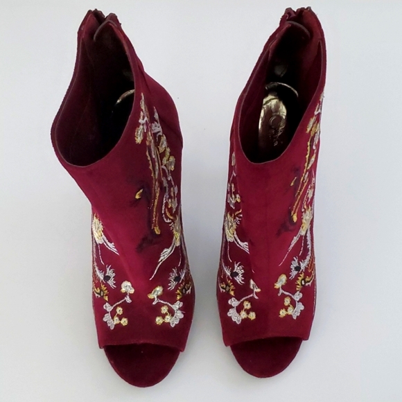 Ankle Boots by Carlos Santana, Size 7 1/2 M - Picture 2 of 6